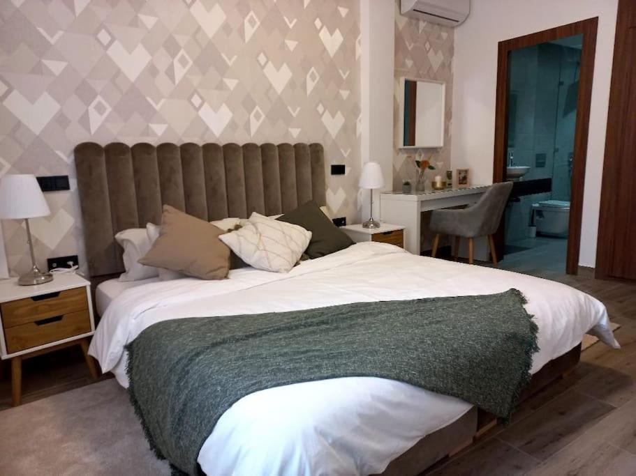 Appartement Cosy Au Coeur De Marrakech Avec Piscine マラケシュ エクステリア 写真