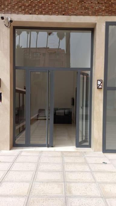 Appartement Cosy Au Coeur De Marrakech Avec Piscine マラケシュ エクステリア 写真