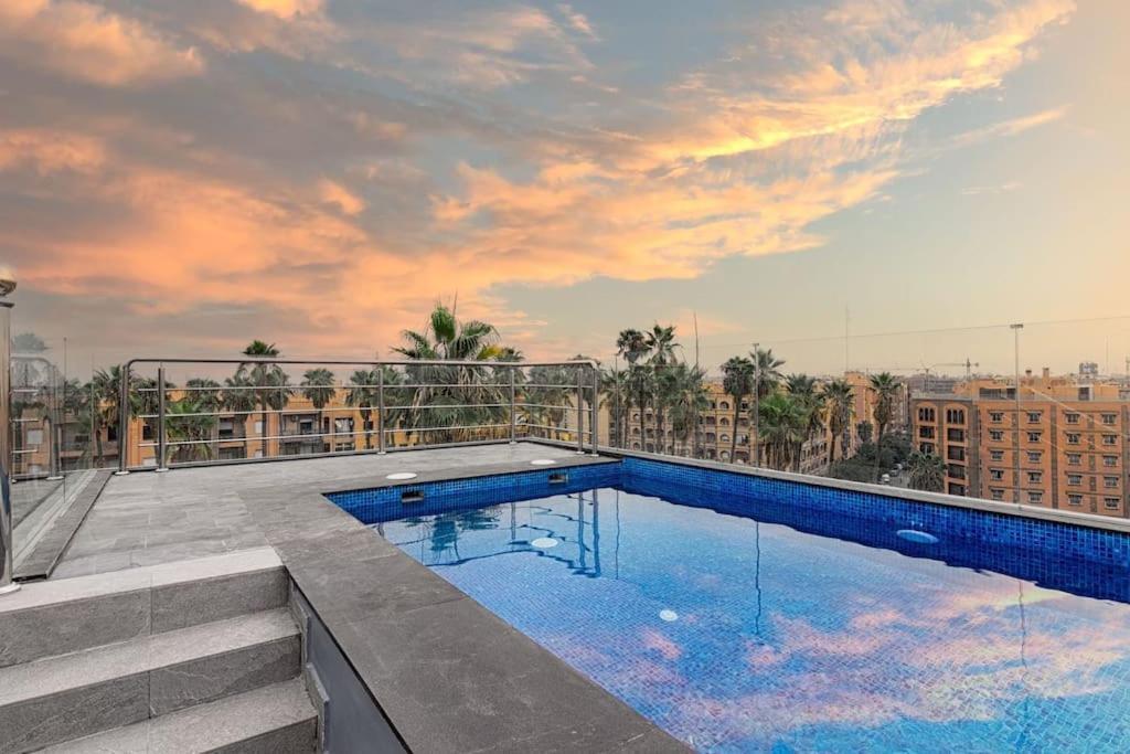 Appartement Cosy Au Coeur De Marrakech Avec Piscine マラケシュ エクステリア 写真