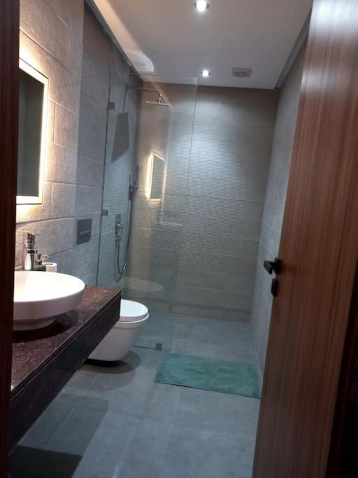 Appartement Cosy Au Coeur De Marrakech Avec Piscine マラケシュ エクステリア 写真